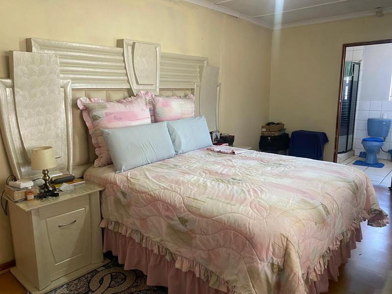 To Let 4 Bedroom Property for Rent in Komani Park Eastern Cape